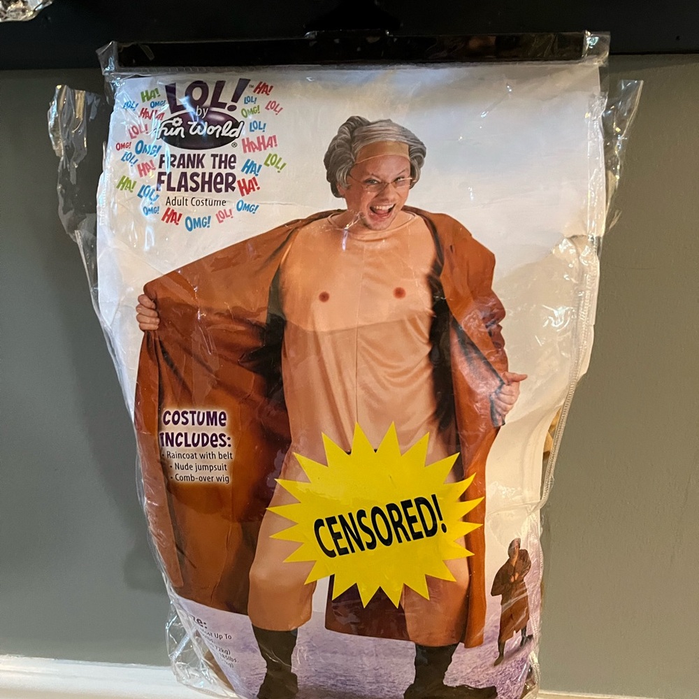Halloween costume - Frank The Flasher! 🫣😅